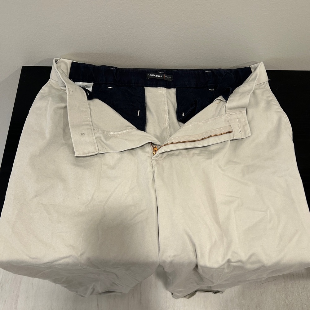 Dockers Men's Chinos in Cream